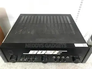 BOSE 4702-Iii Integrated Amplifier 4-Channel Pre-Main