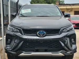 New Toyota Fortuner 2025 Black
