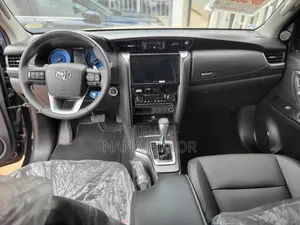 New Toyota Fortuner 2025 Black