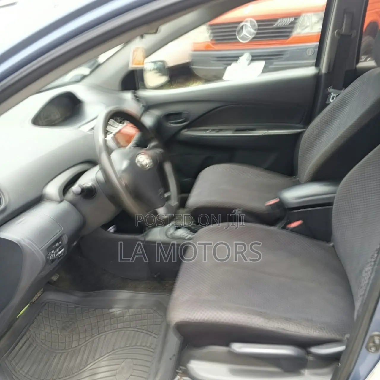 Toyota Yaris 2012 Blue