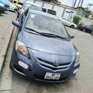 Toyota Yaris 2012 Blue