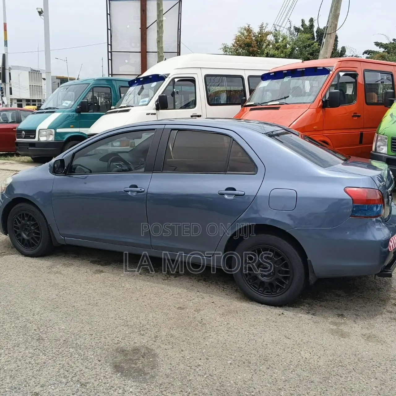 Toyota Yaris 2012 Blue