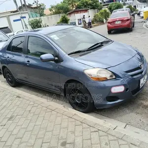 Toyota Yaris 2012 Blue