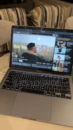 Laptop Apple MacBook Pro 2019 8GB Intel Core i5 SSD 128GB