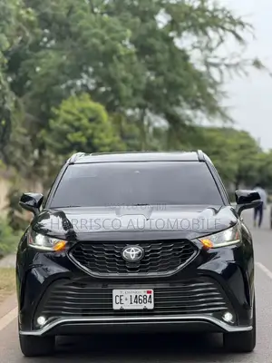 Toyota Highlander XSE AWD 2024 Black