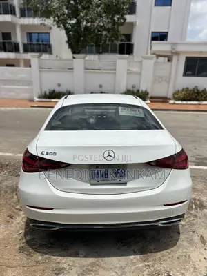 Mercedes-Benz C300 2022 White