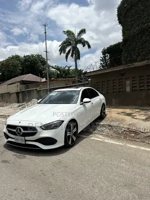 Mercedes-Benz C300 2022 White