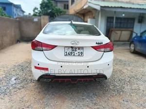 Hyundai Elantra 2013 White