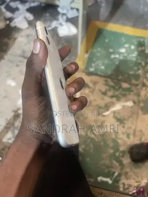 Apple iPhone 11 128 GB White
