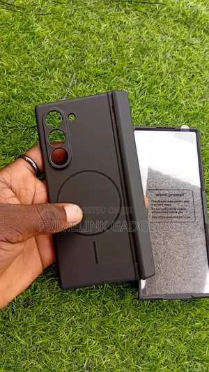 Samsung Galaxy Z Fold 6 Matte Anti-Fingerprint Case With Protector.
