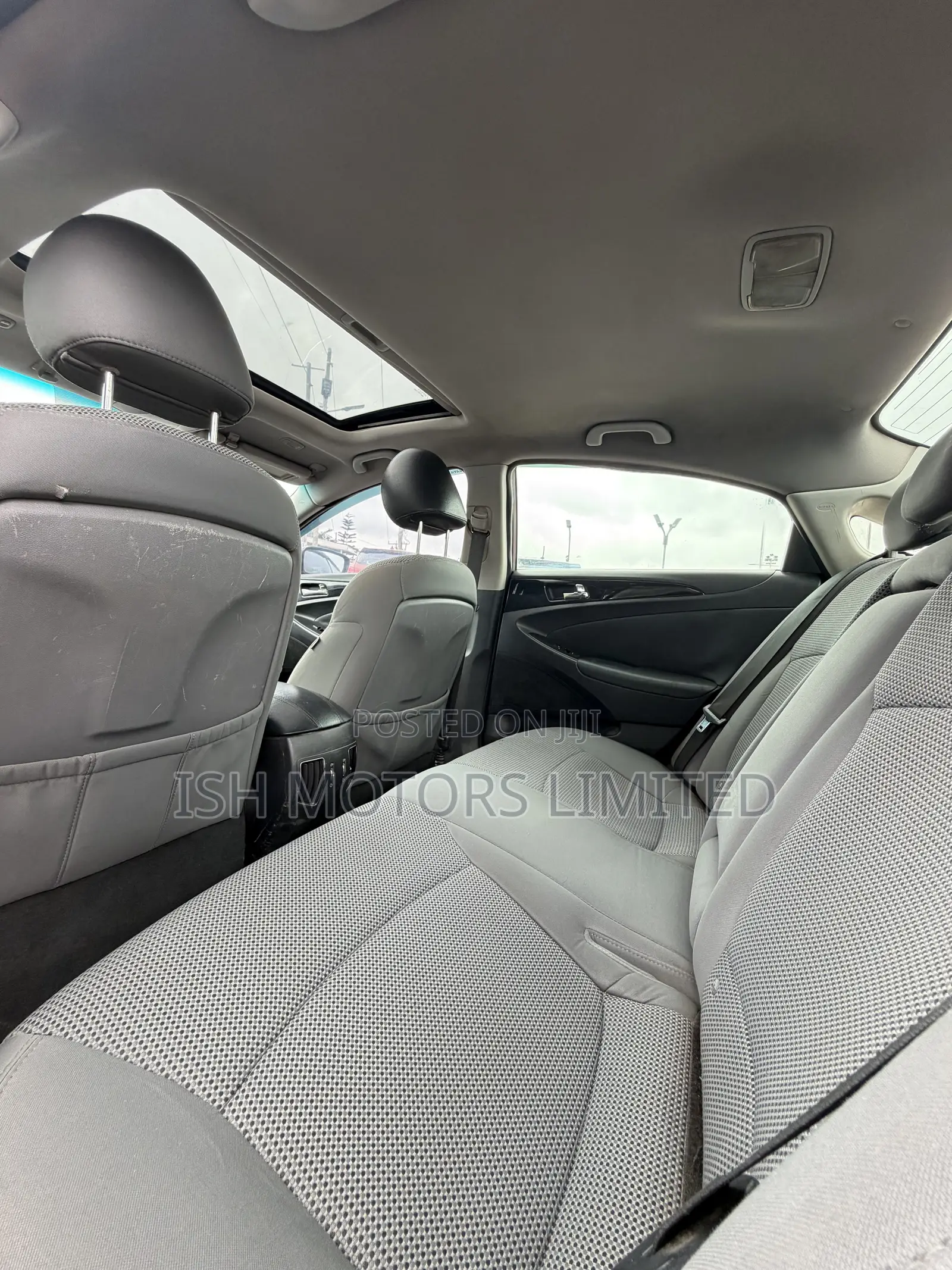 Hyundai Sonata SE Sedan FWD (2.4L 4cyl 6A) 2012 Gray