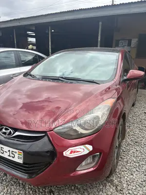 Hyundai Elantra 2013 Red