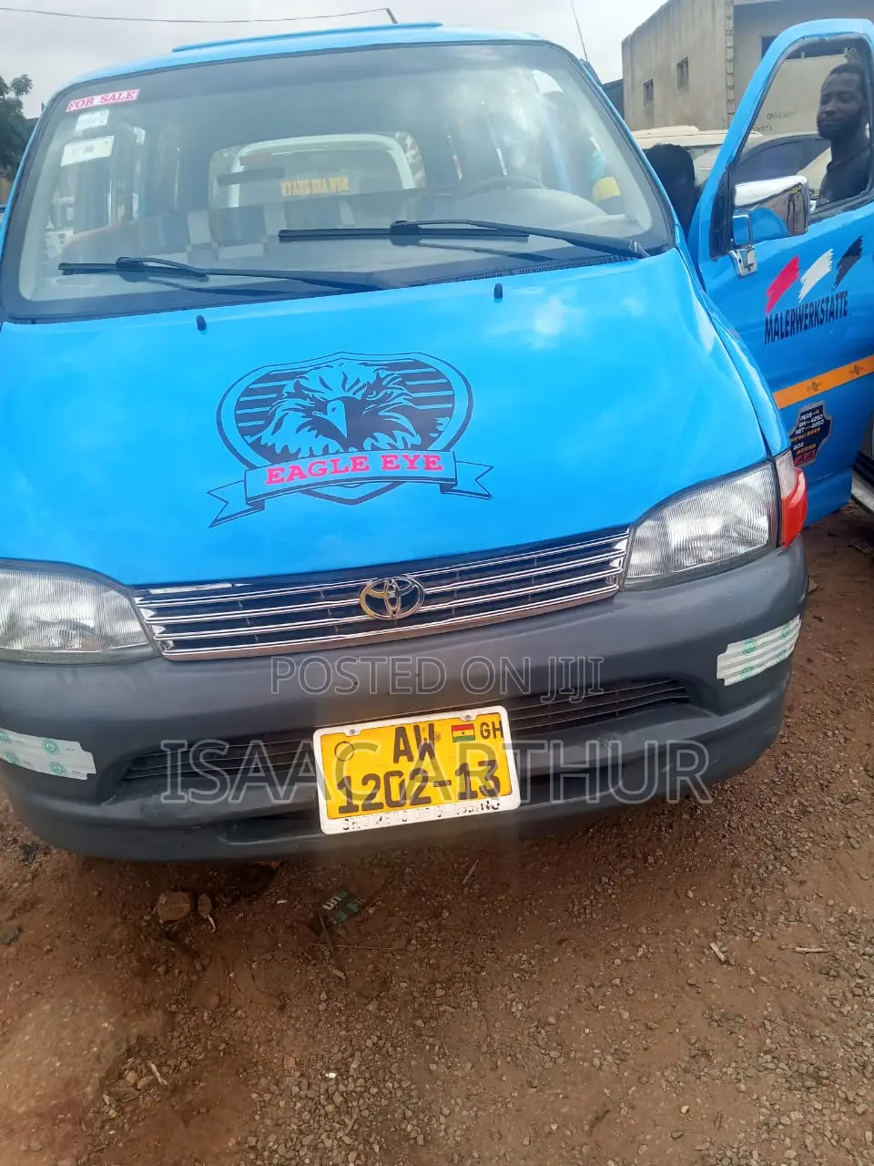 Toyota HiAce 2012 Blue