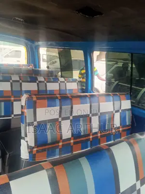 Toyota HiAce 2012 Blue