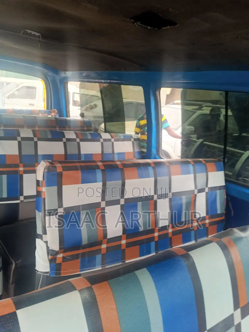 Toyota HiAce 2012 Blue