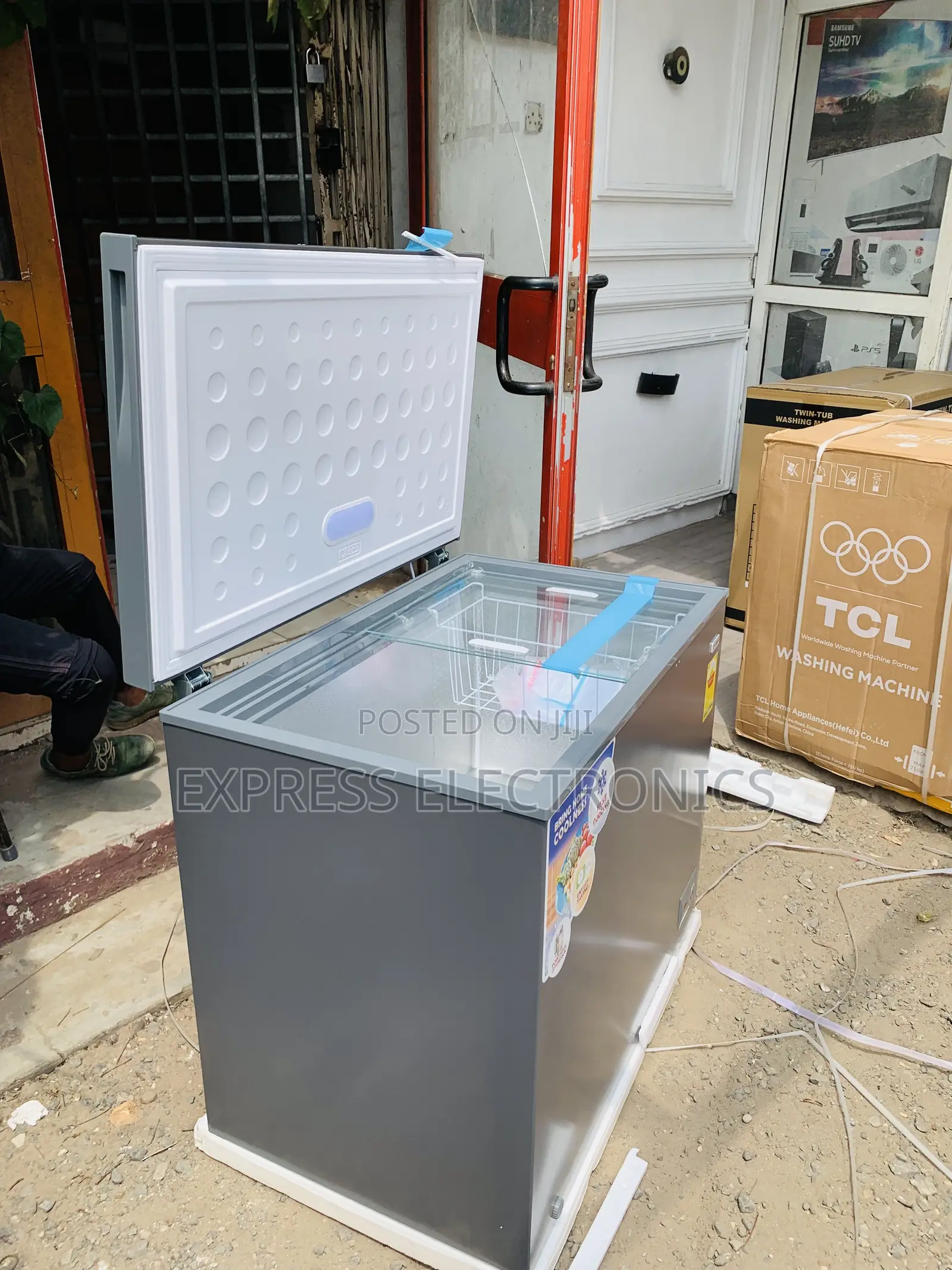 Single Door Pearl 200L Freezer - PCF-2530-1A