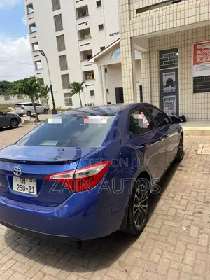Toyota Corolla 2016 Blue