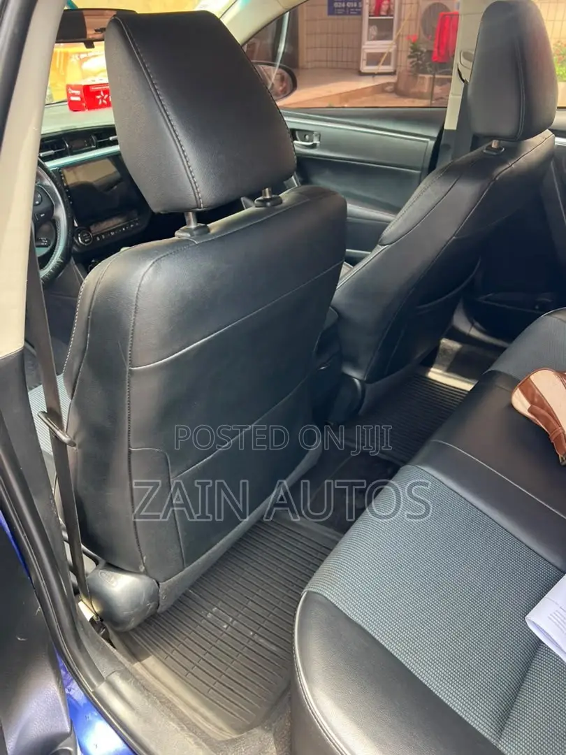 Toyota Corolla 2016 Blue