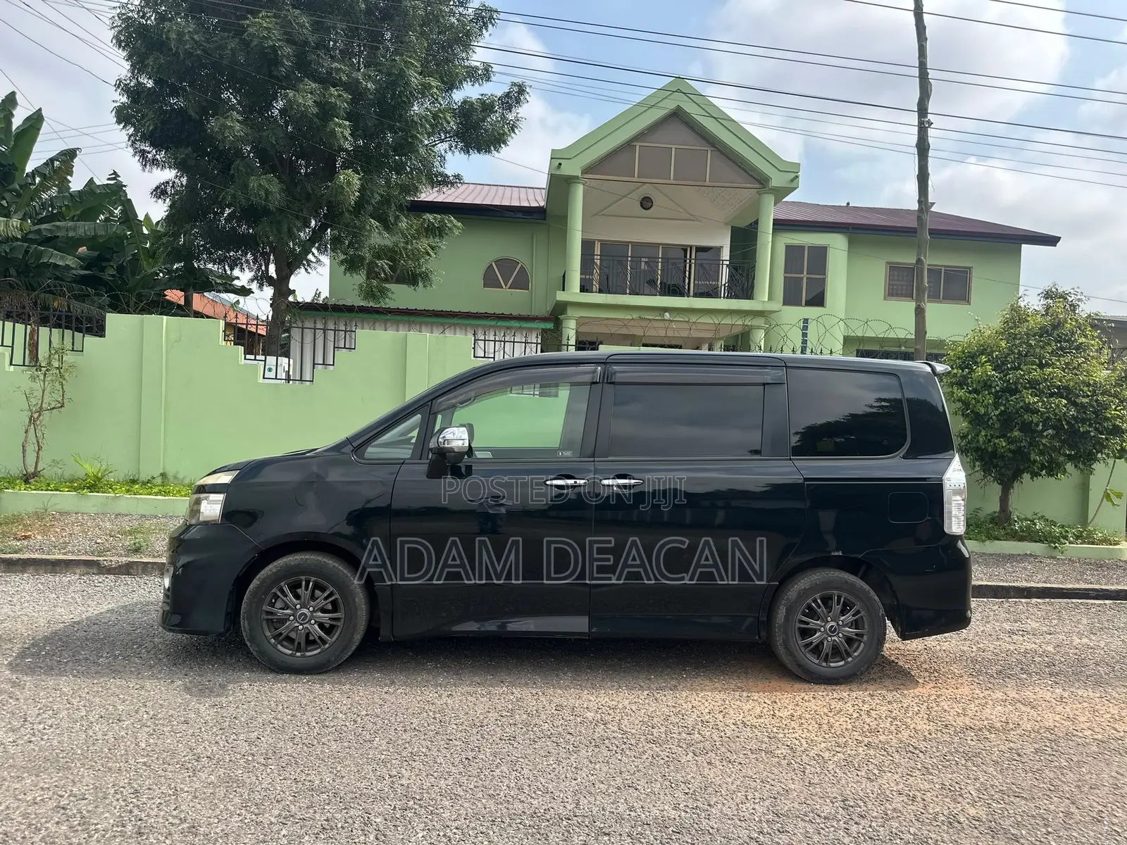 Toyota Voxy 2011 Black