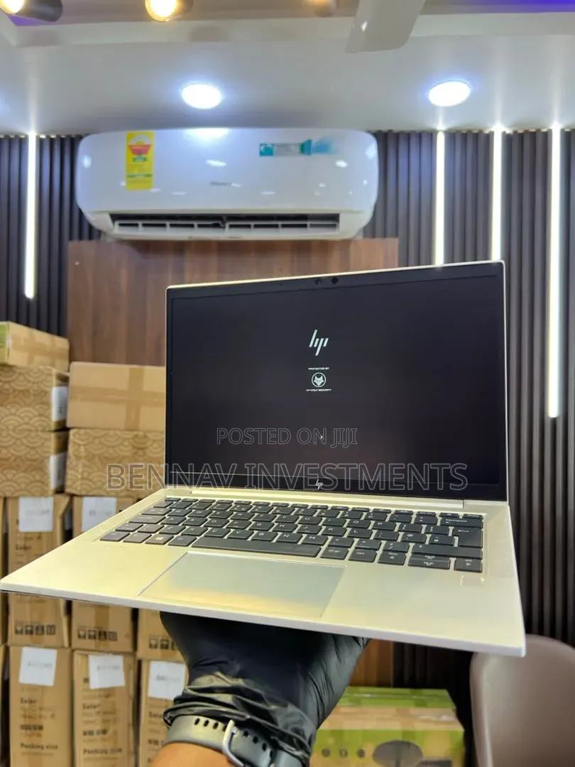 Laptop HP EliteBook 830 G8 16GB Intel Core i5 SSD 256GB