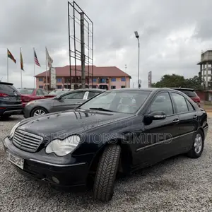 Mercedes-Benz C-Class C 200 Kompressor (W203) 2004 Black