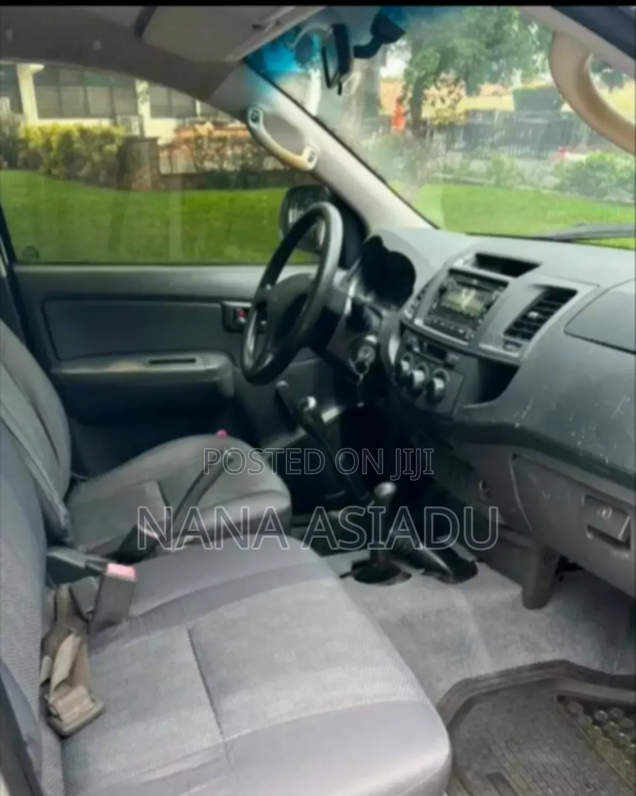 Toyota Hilux 2013 Gray