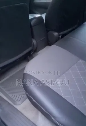Toyota Hilux 2013 Gray