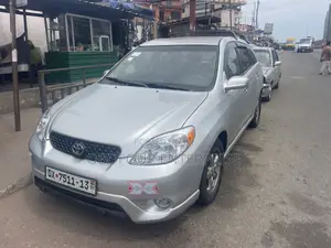 Toyota Matrix Hatchback AWD (1.8L 4cyl 4A) 2006 Silver