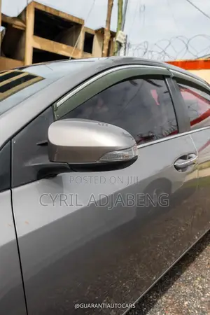 Toyota Corolla 2018 Silver