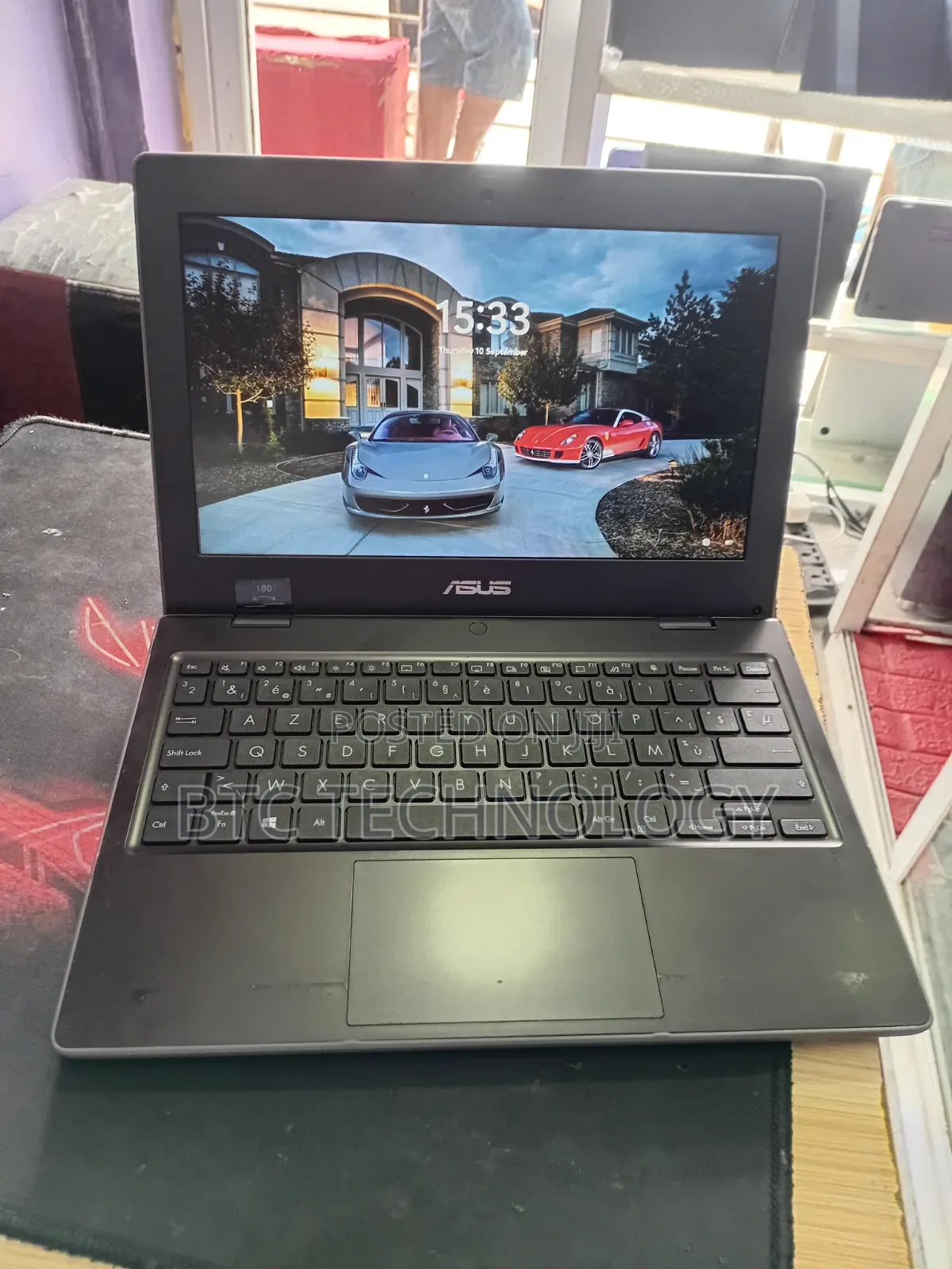 Laptop Asus Eee PC 1011HA 8GB Intel Celeron SSD 128GB