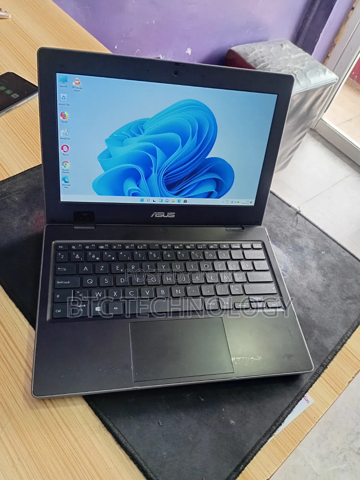 Laptop Asus Eee PC 1011HA 8GB Intel Celeron SSD 128GB
