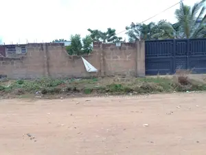 2 Plot of Land
