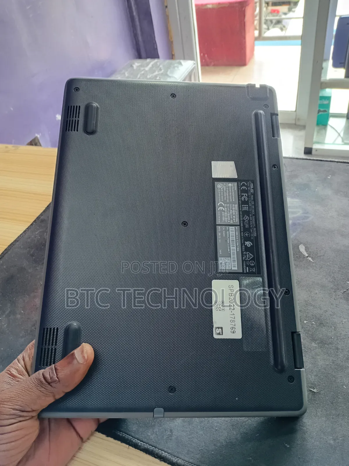Laptop Asus Eee PC 1011HA 8GB Intel Celeron SSD 128GB