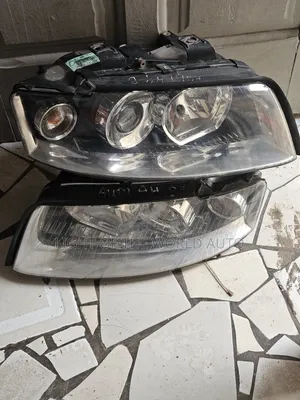 Audi A4 Headlight 05