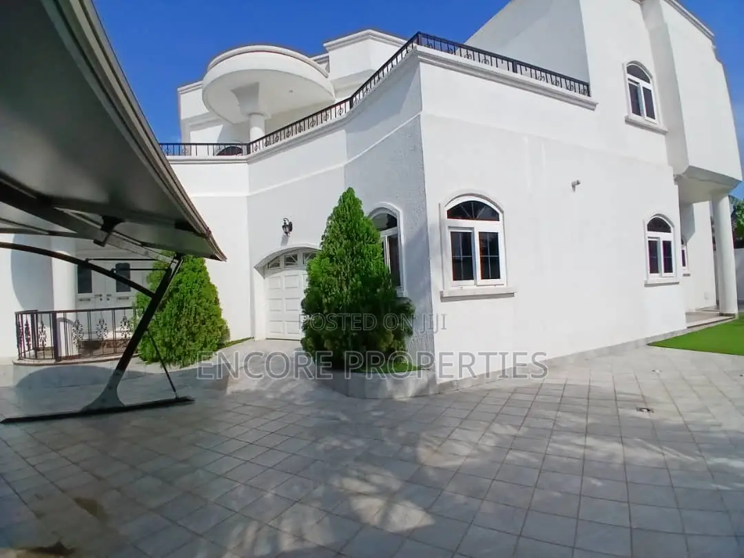 5bdrm House in East Legon for rent