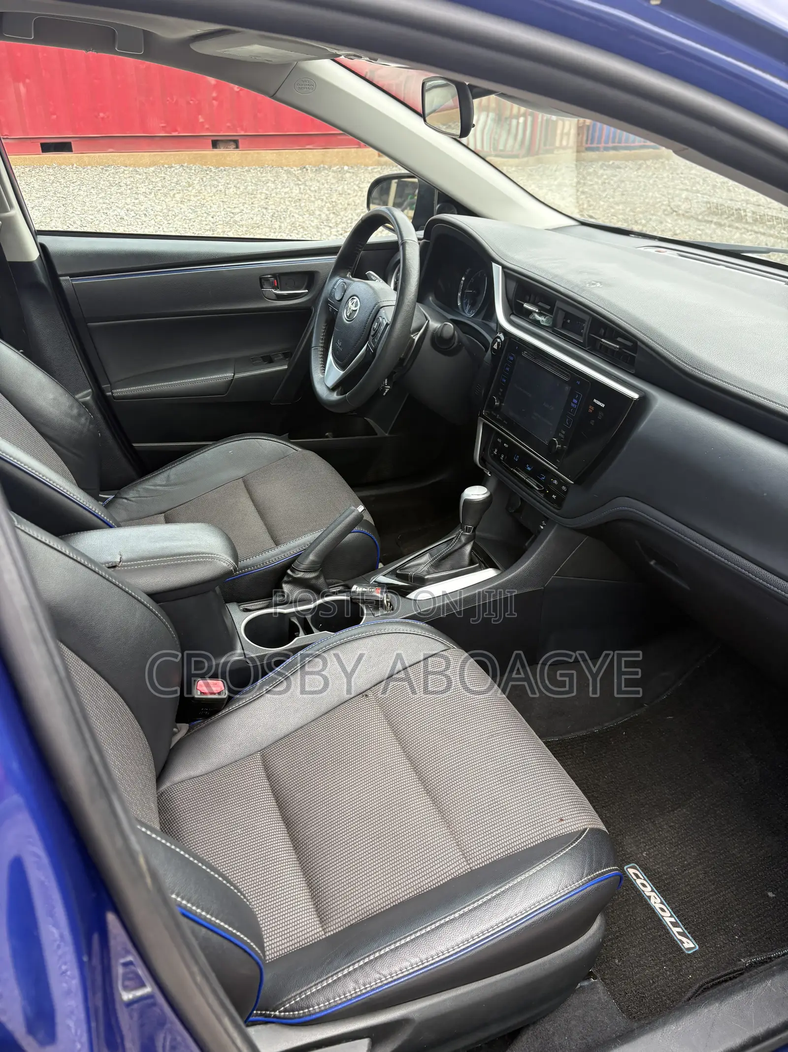 Toyota Corolla SE Special Edition 4dr Sedan (1.8L 4cyl CVT) 2017 Blue