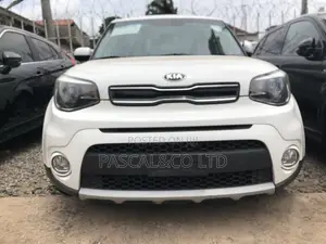 Kia Soul Hatchback 2019 White