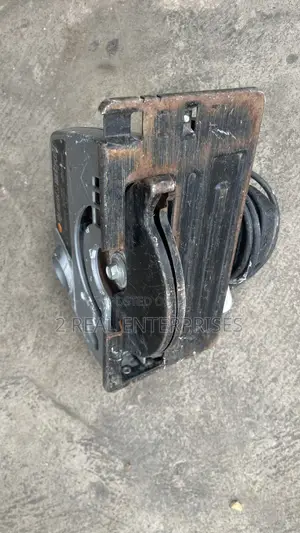 Circular Saw With Exposed Handle 1020W 52mm Diameter Blade