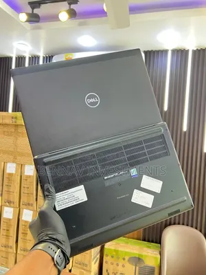 Laptop Dell Precision 7530 32GB Intel Core i7 HDD+SSD 512GB