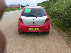 Toyota Vitz 2010 Red