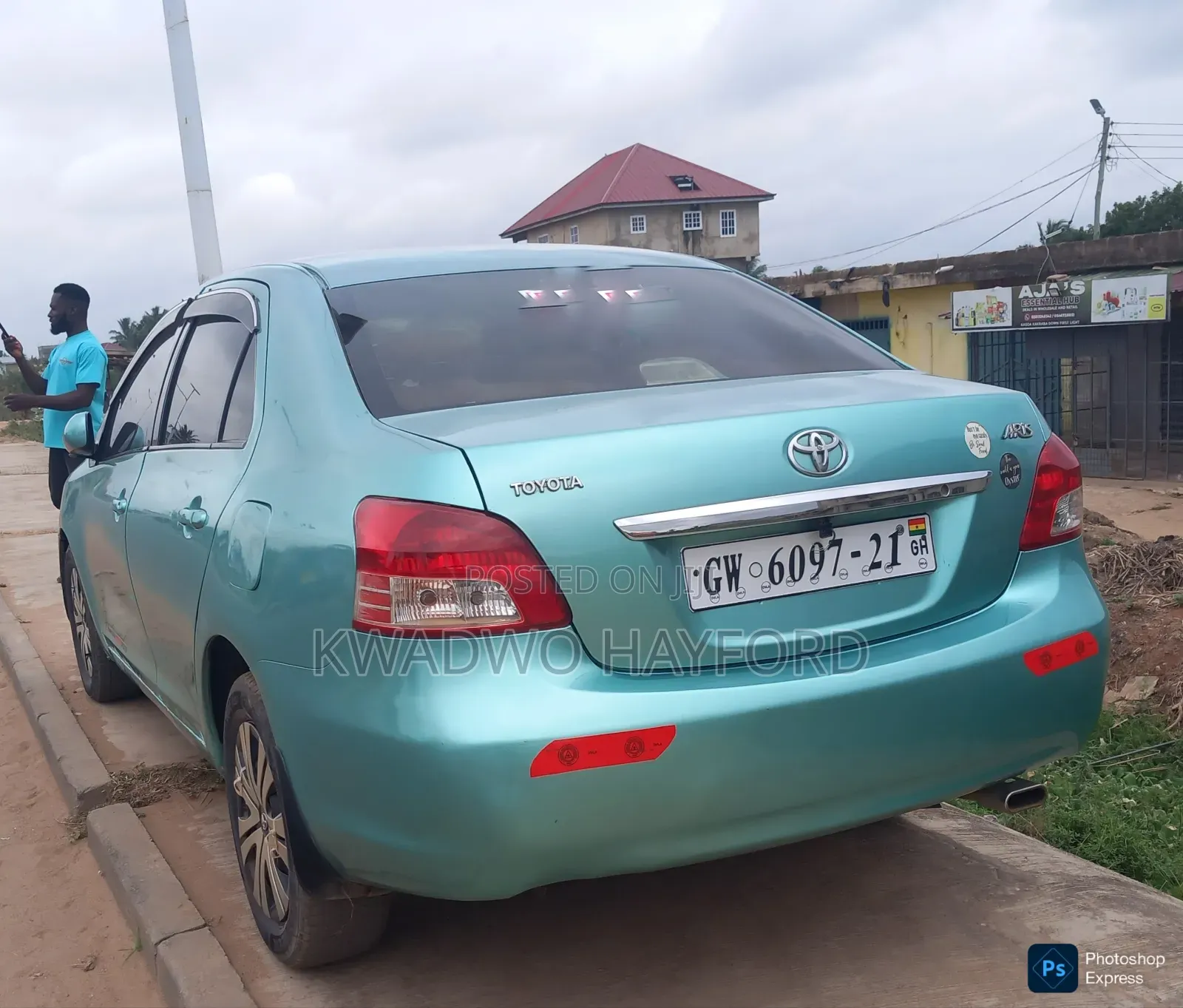 Toyota Yaris 2010 Green