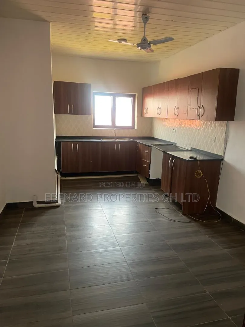 2bdrm Apartment in Ebenard Properties, Baatsona Total for rent