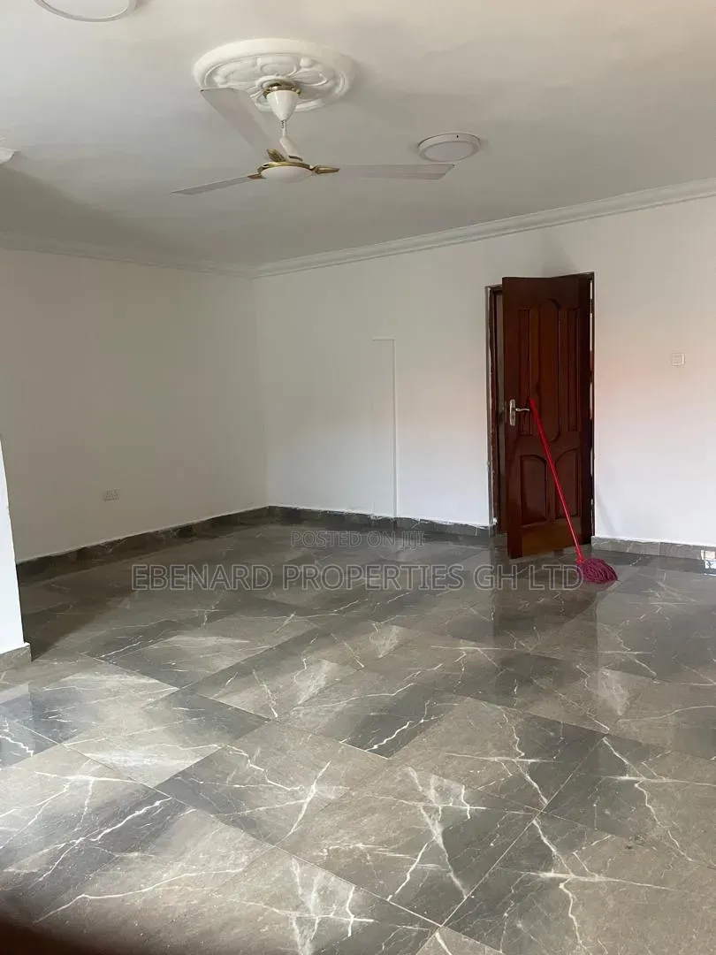 2bdrm Apartment in Ebenard Properties, Baatsona Total for rent