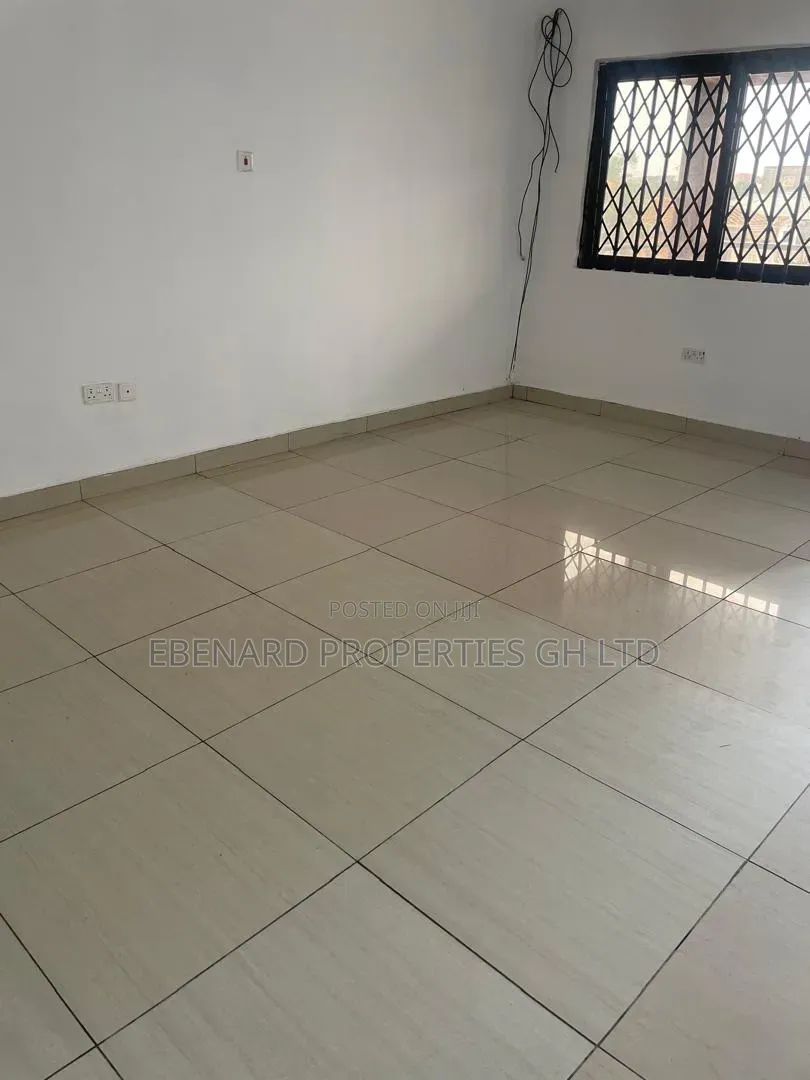 2bdrm Apartment in Ebenard Properties, Baatsona Total for rent