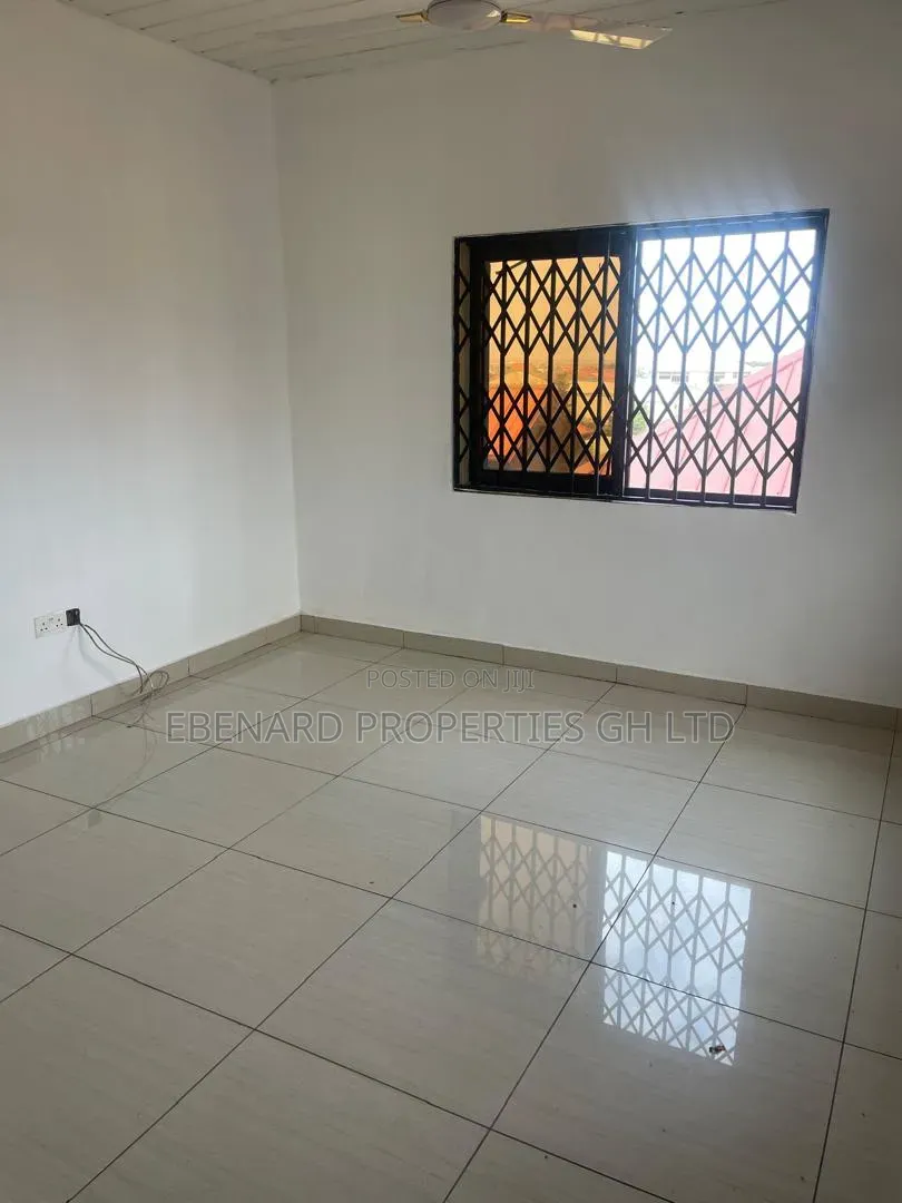 2bdrm Apartment in Ebenard Properties, Baatsona Total for rent