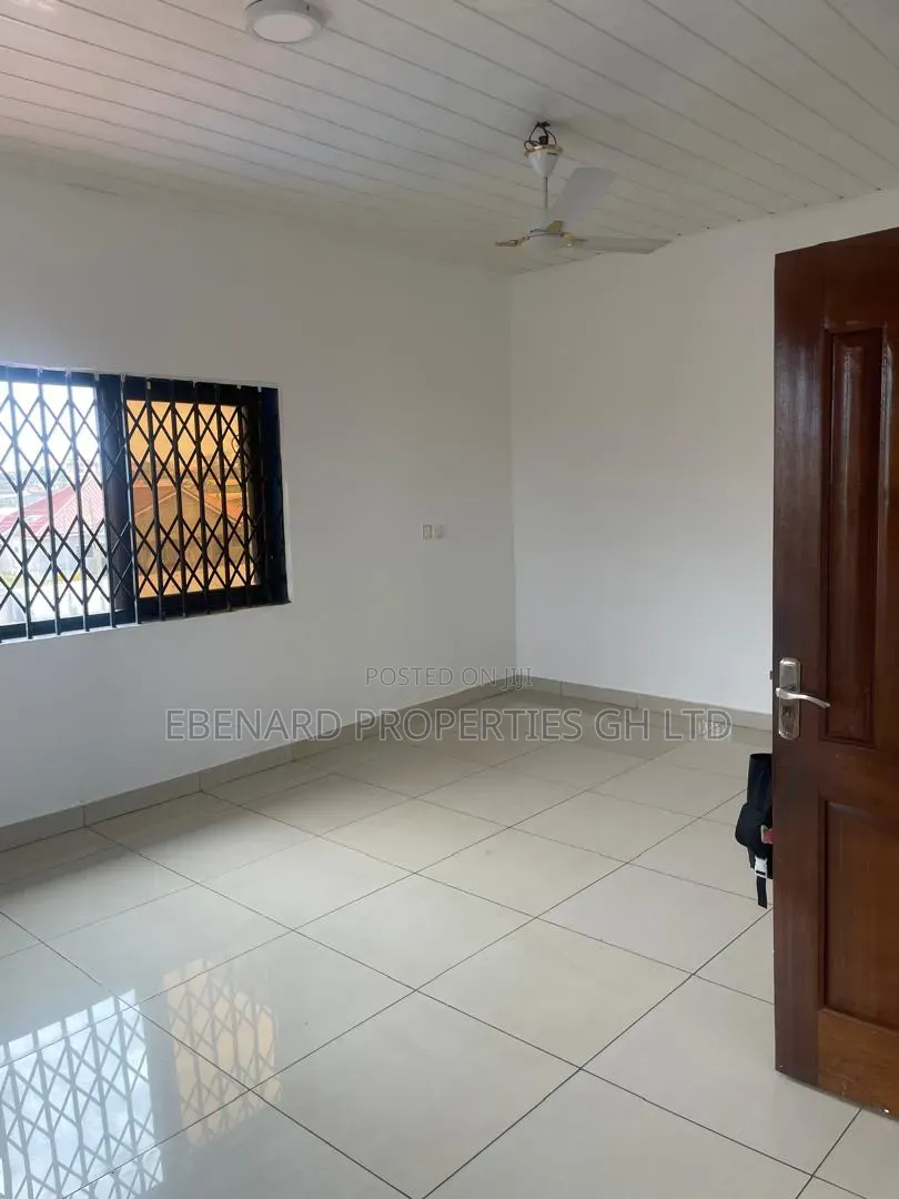 2bdrm Apartment in Ebenard Properties, Baatsona Total for rent