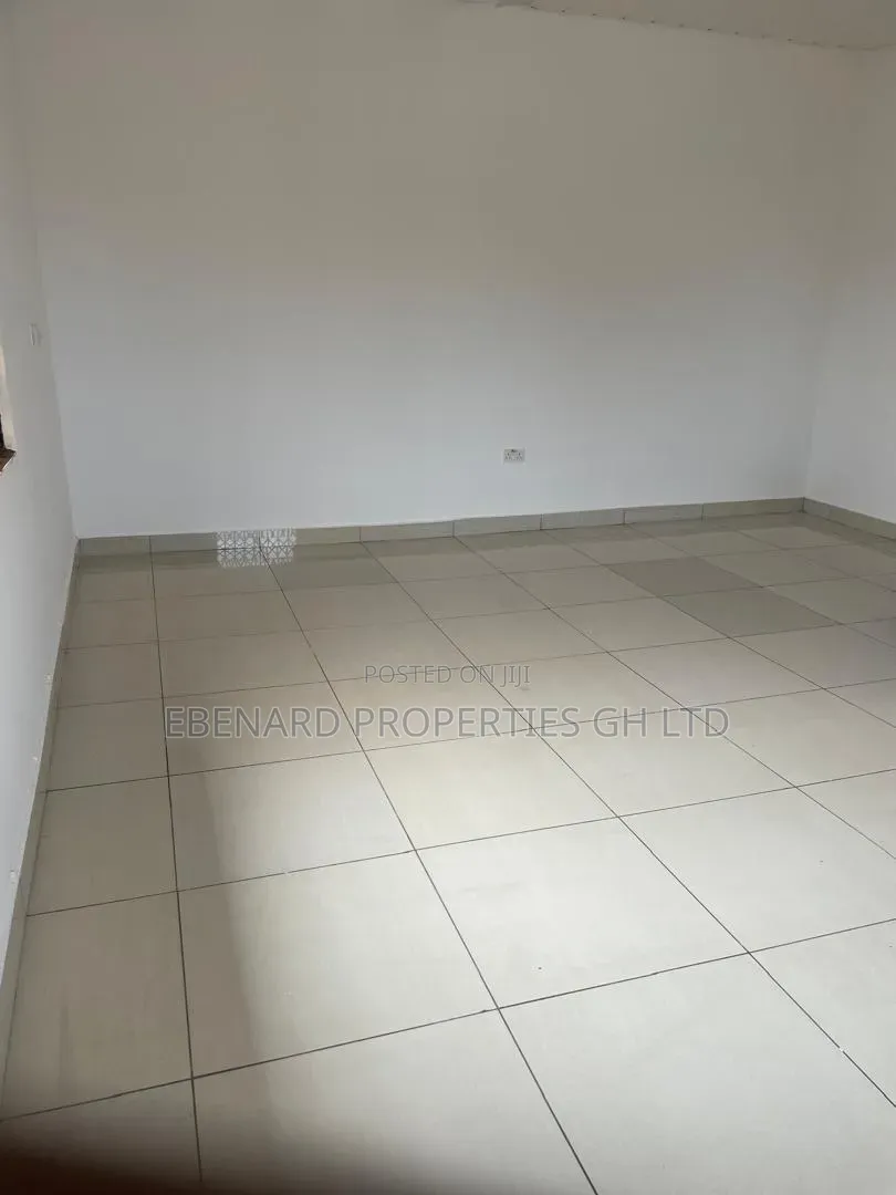 2bdrm Apartment in Ebenard Properties, Baatsona Total for rent