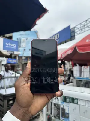 Apple iPhone 11 64 GB Red