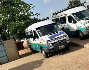 Mercedes-Benz Sprinter 2005 Green