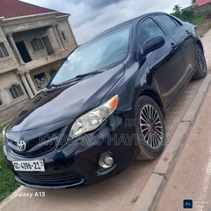 Toyota Corolla 2011 Black